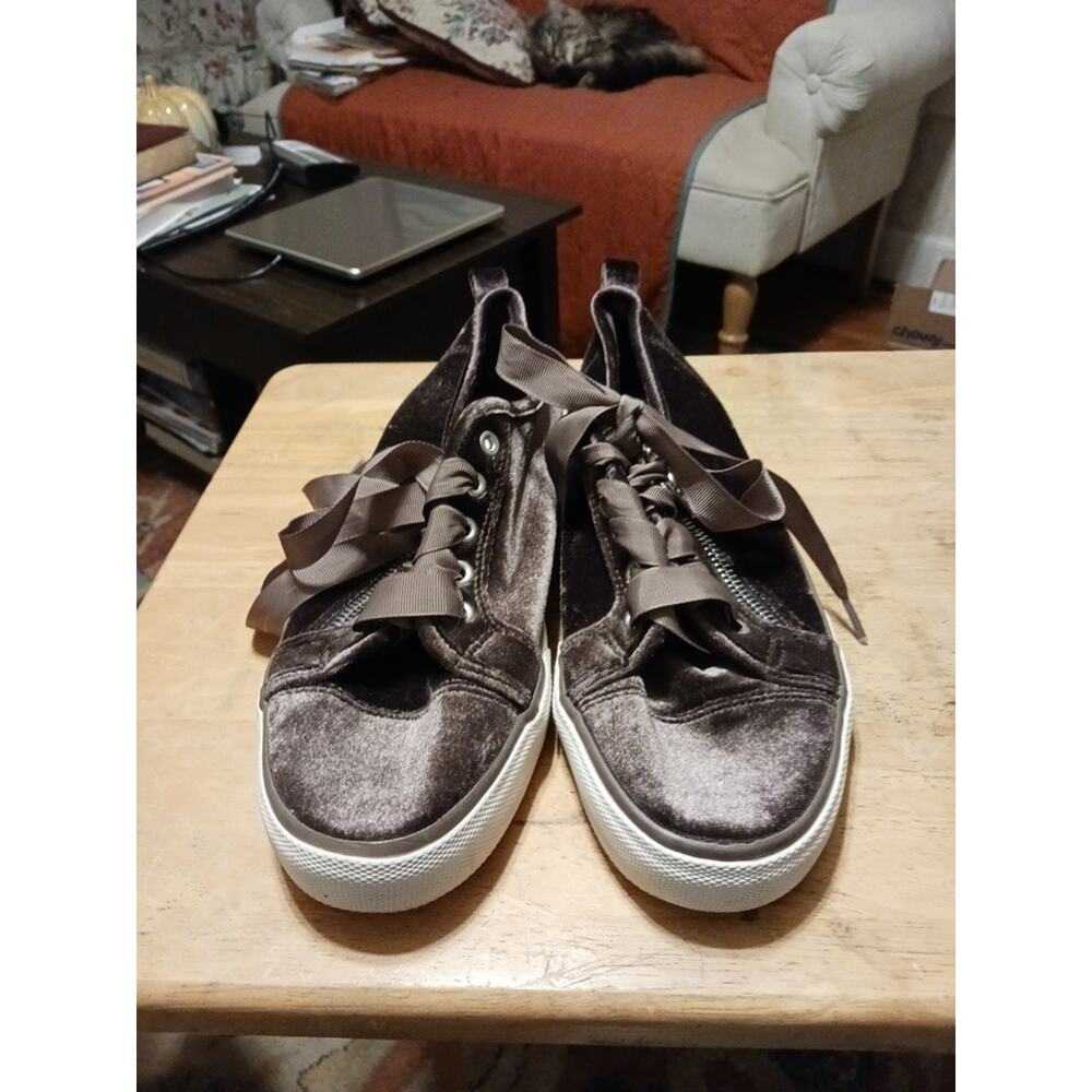 Womens Not Rated Janet Velvet Sneakers Side Zip W/ #Ribbon Laces Size 9.5